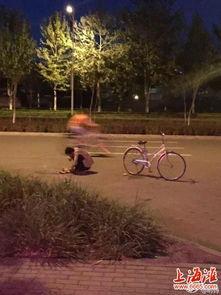 吃瓜掉地上GIf,趣味GIF捕捉生活瞬间