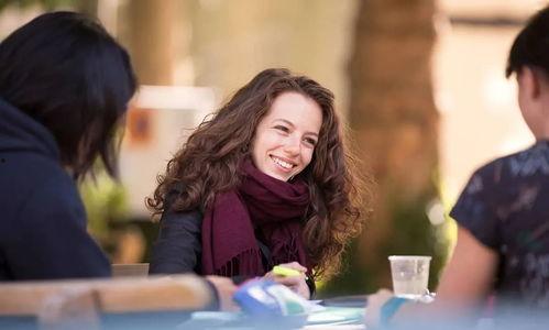 怨妇吃瓜,揭秘网络时代的“键盘侠”现象