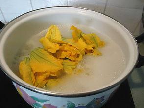 鱼翅瓜如何制作烧菜吃,传统美食的创新演绎