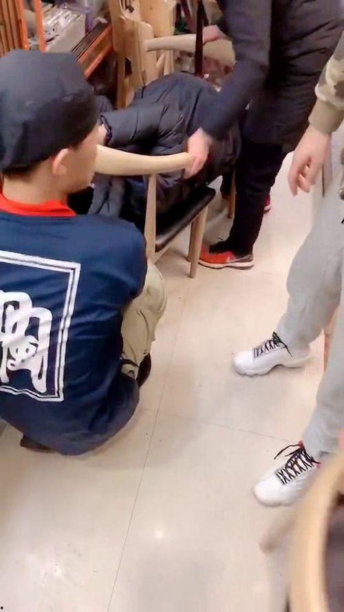 羊水破了吃瓜,自然分娩的美好瞬间