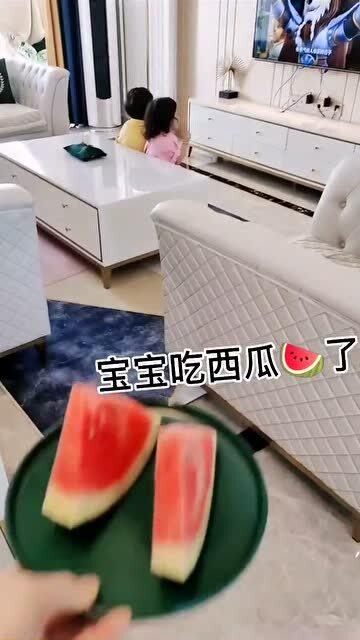 龙凤胎吃瓜,龙凤胎的甜蜜瓜界冒险