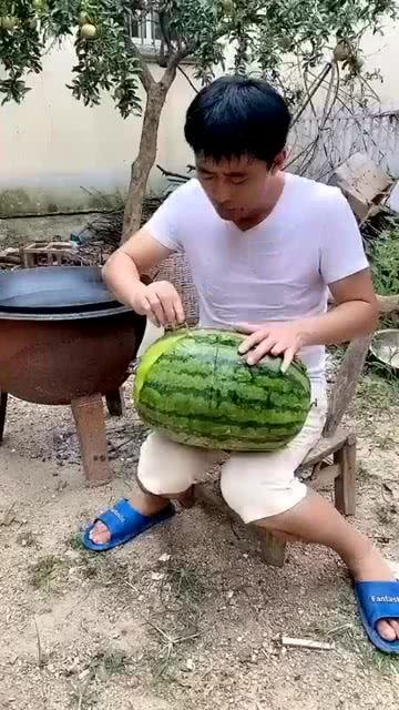 剥着吃的瓜,尽享夏日清凉——剥着吃的瓜