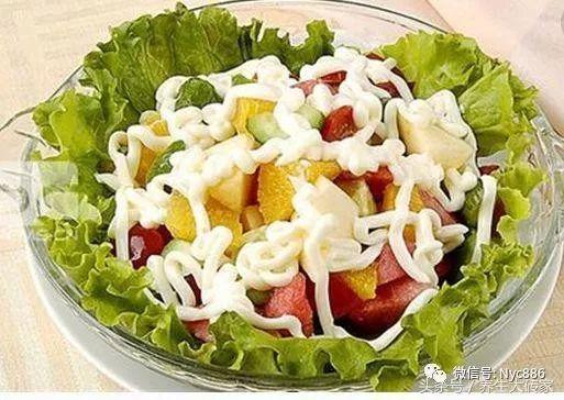 阿鱼酱吃蜜瓜,甜蜜滋味，尽在其中